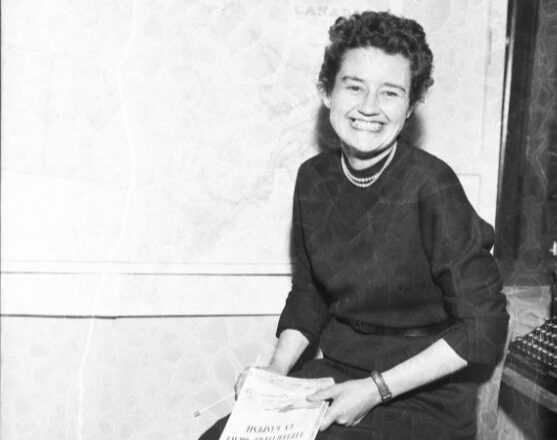 Carmen Roy, 26 septembre 1957, Fonds Champlain Marcil, BANQ Gatineau, P174,S1,D12454